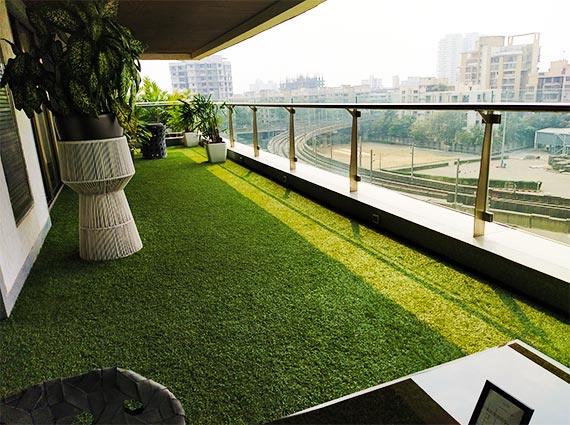 Wide &amp; Open Balcony